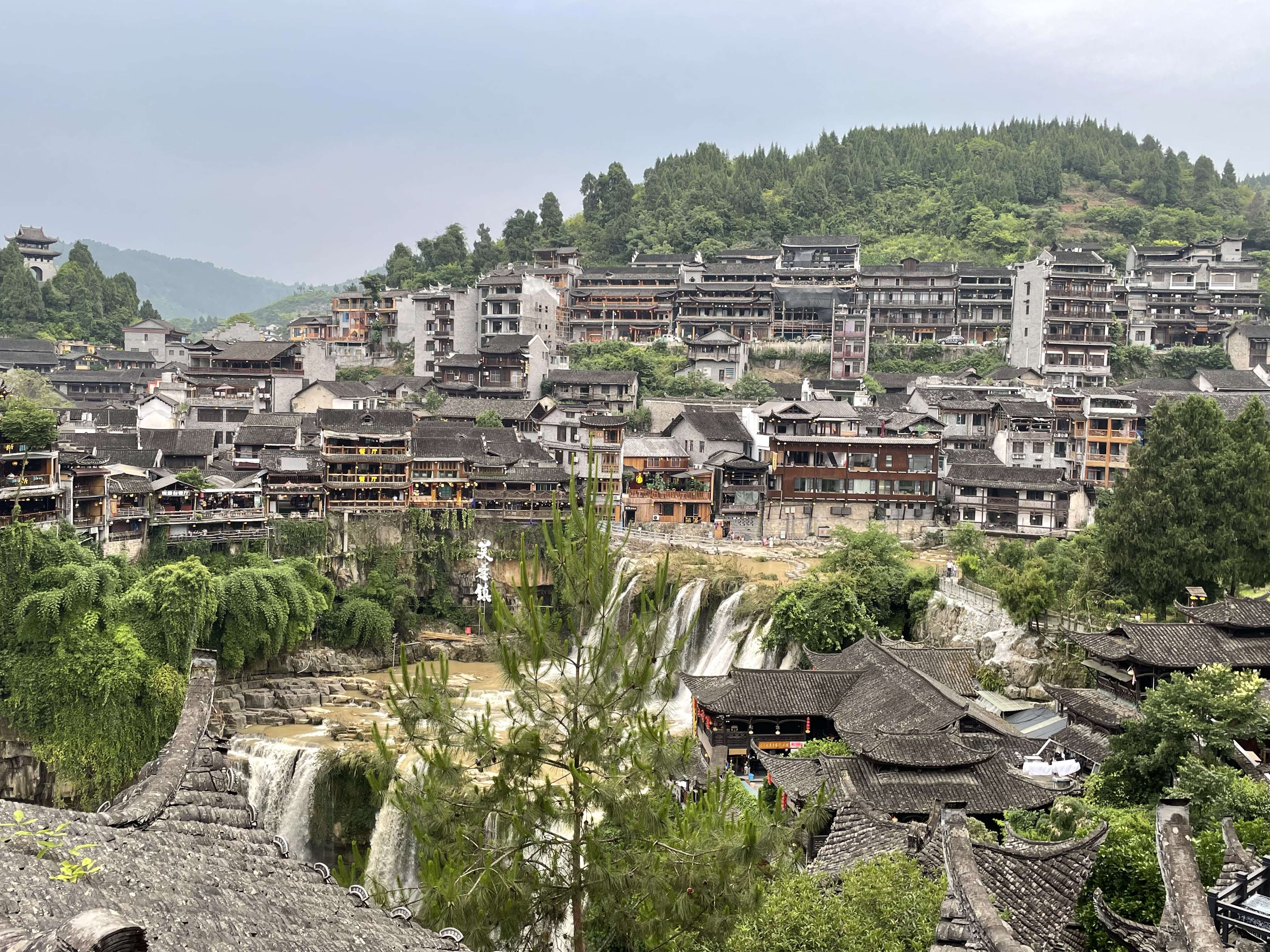 芙蓉镇之旅 李春英摄.jpg